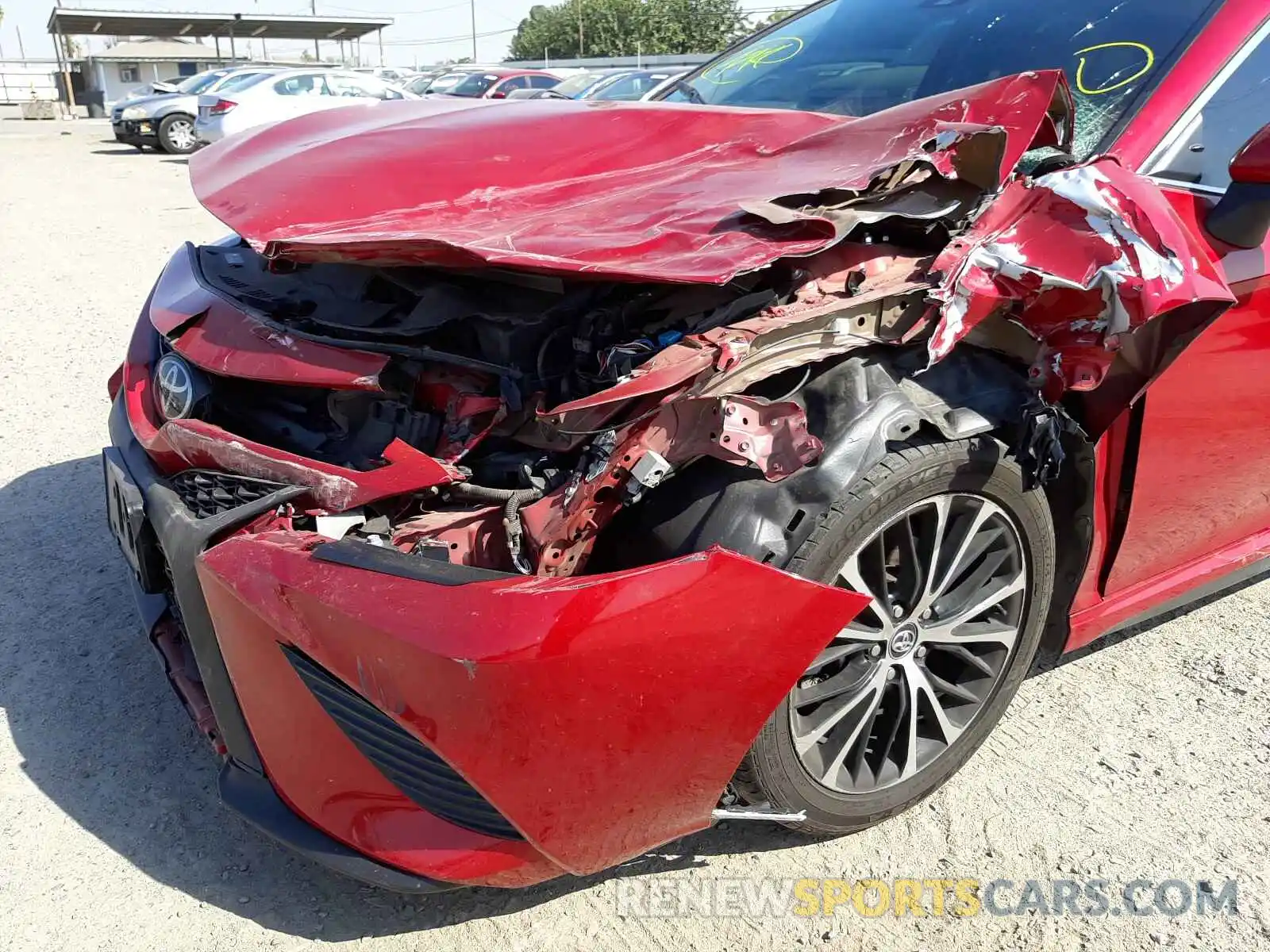 9 Photograph of a damaged car 4T1B11HKXKU300010 TOYOTA CAMRY 2019