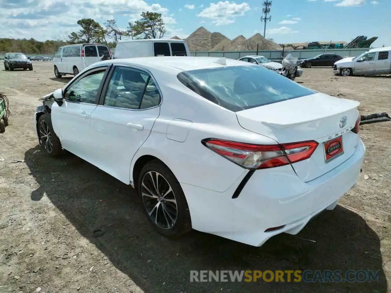 3 Photograph of a damaged car 4T1B11HKXKU680479 TOYOTA CAMRY 2019