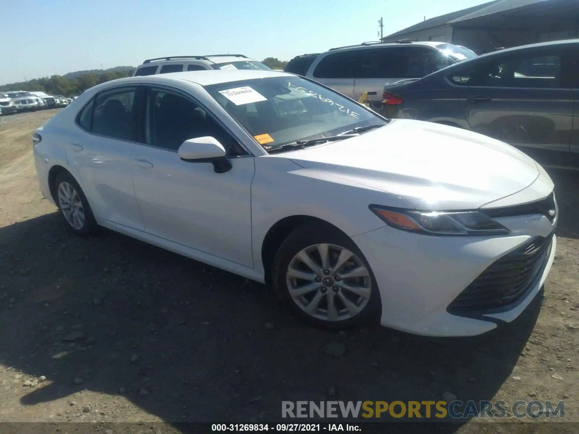 1 Photograph of a damaged car 4T1B11HKXKU680661 TOYOTA CAMRY 2019