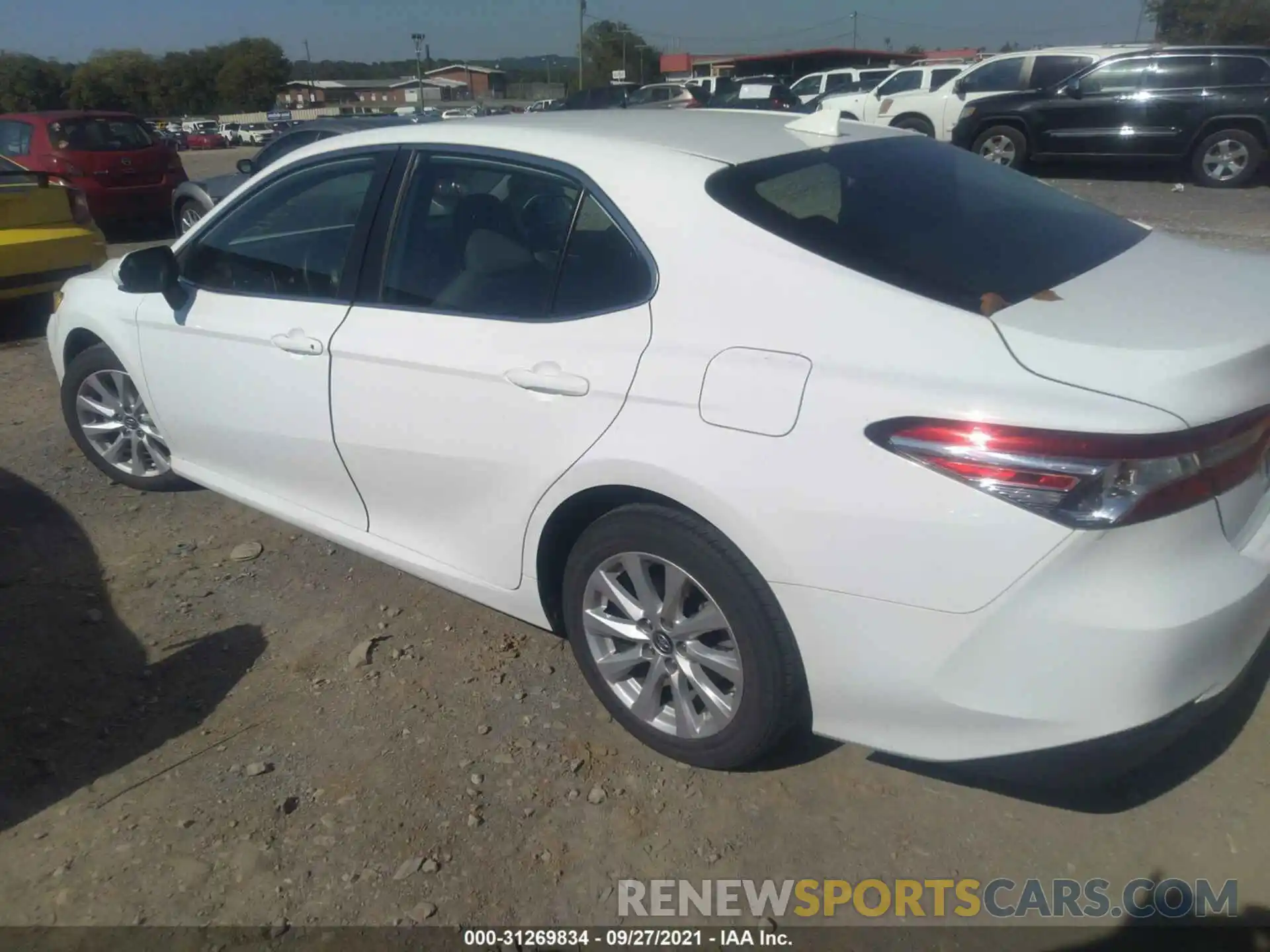 3 Photograph of a damaged car 4T1B11HKXKU680661 TOYOTA CAMRY 2019