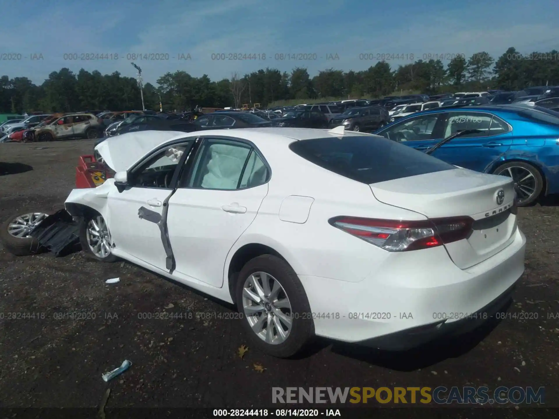 3 Photograph of a damaged car 4T1B11HKXKU680840 TOYOTA CAMRY 2019