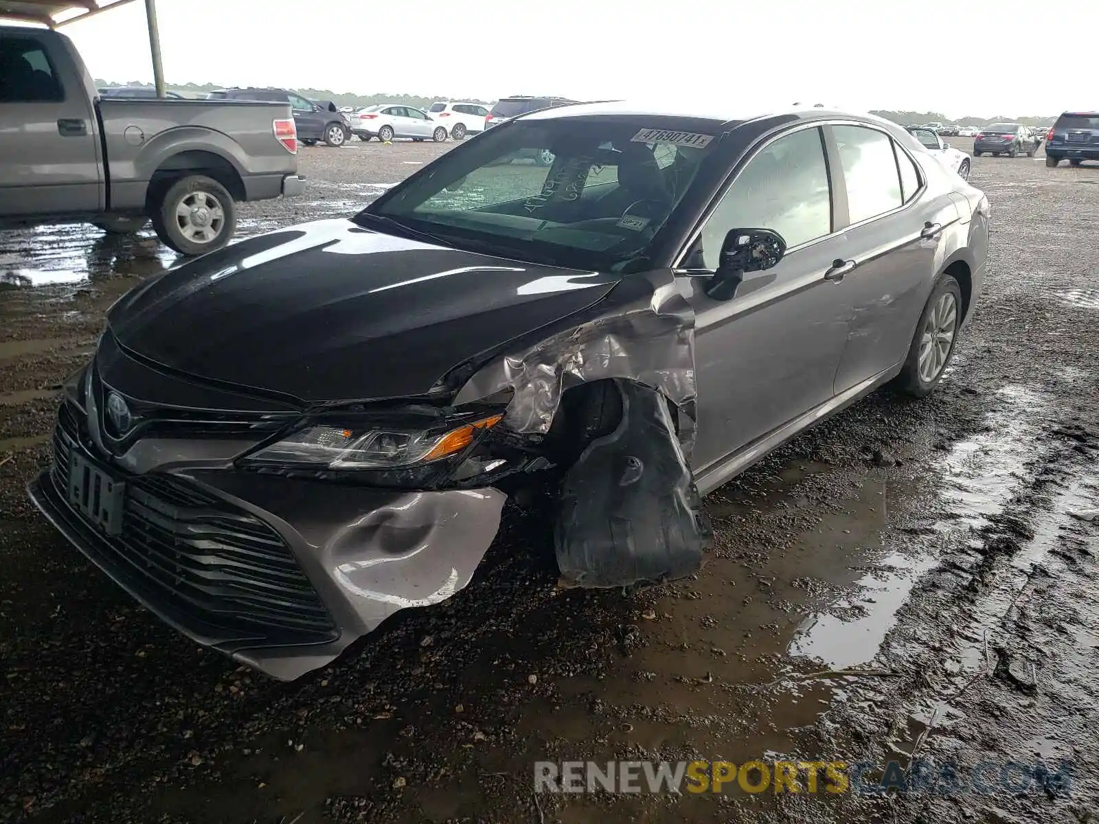 2 Photograph of a damaged car 4T1B11HKXKU680921 TOYOTA CAMRY 2019