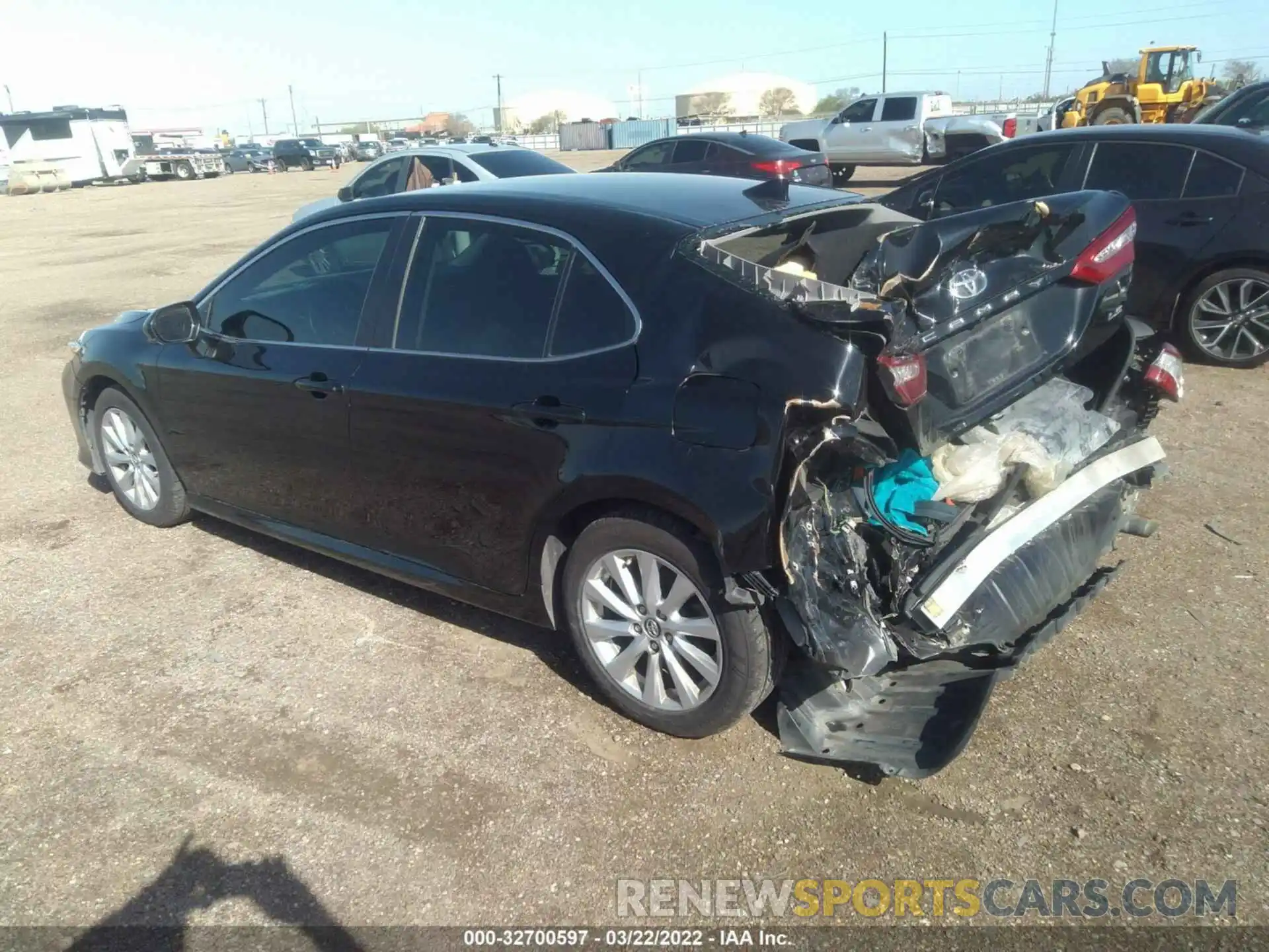 3 Photograph of a damaged car 4T1B11HKXKU682040 TOYOTA CAMRY 2019