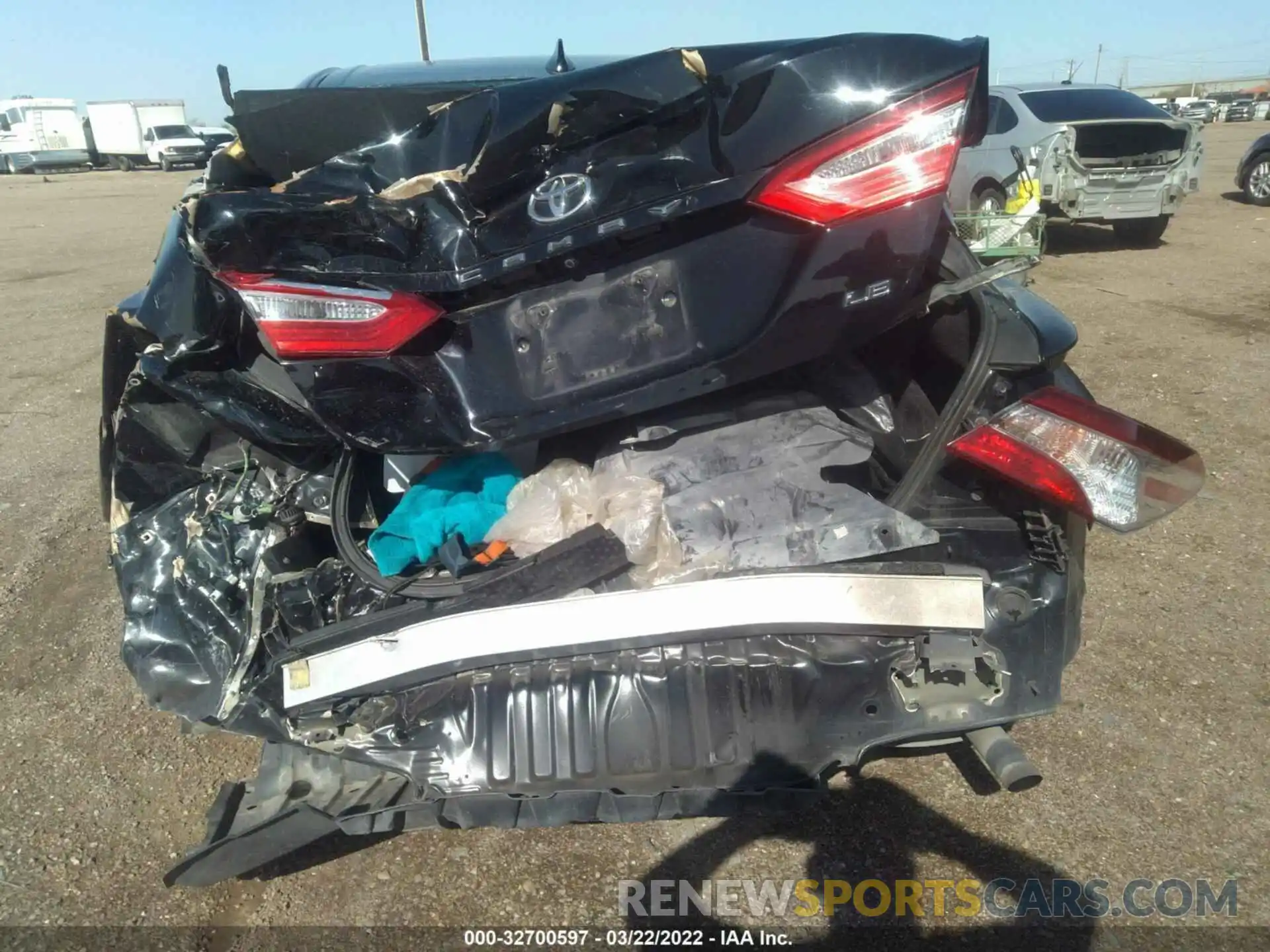 6 Photograph of a damaged car 4T1B11HKXKU682040 TOYOTA CAMRY 2019