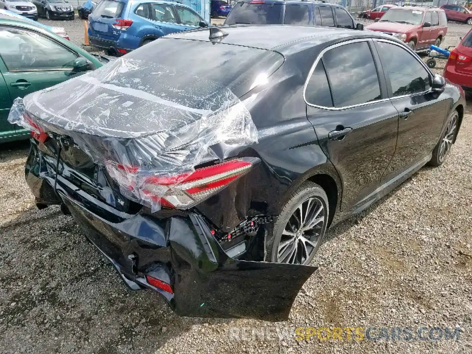 4 Фотография поврежденного автомобиля 4T1B11HKXKU683091 TOYOTA CAMRY 2019