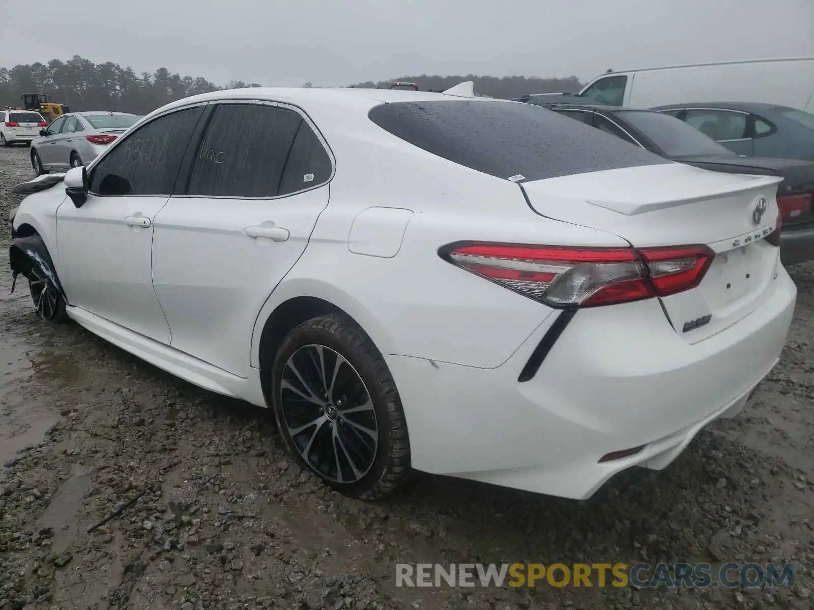 3 Photograph of a damaged car 4T1B11HKXKU683169 TOYOTA CAMRY 2019