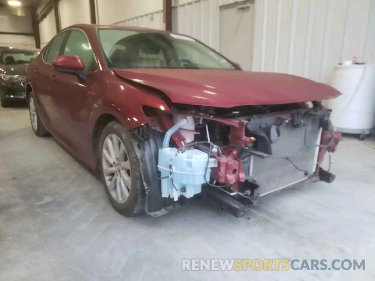 1 Photograph of a damaged car 4T1B11HKXKU683186 TOYOTA CAMRY 2019