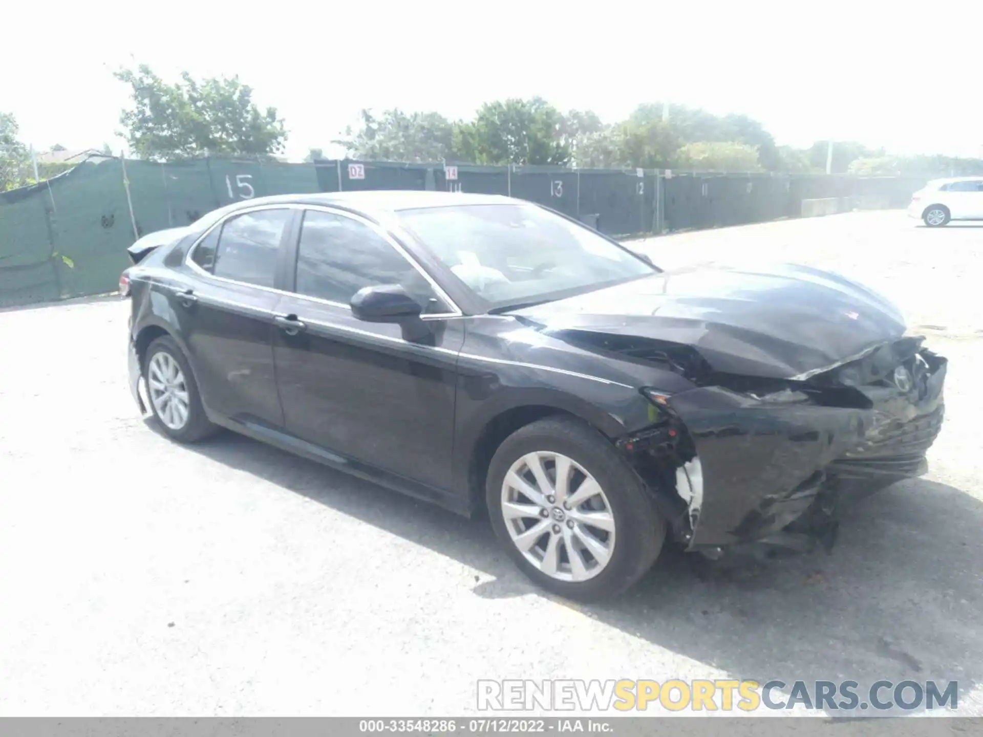 1 Photograph of a damaged car 4T1B11HKXKU684869 TOYOTA CAMRY 2019