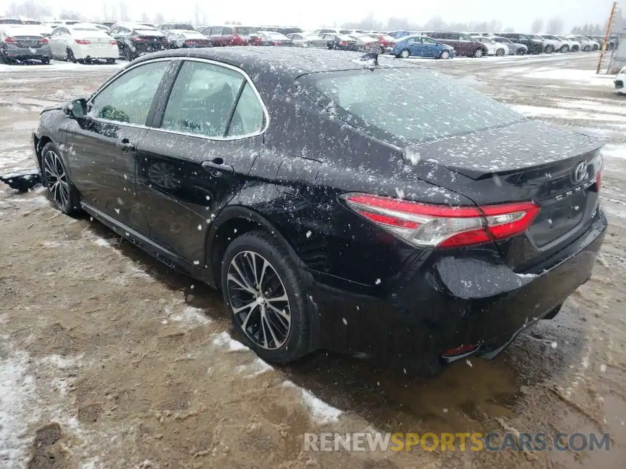 3 Photograph of a damaged car 4T1B11HKXKU685469 TOYOTA CAMRY 2019