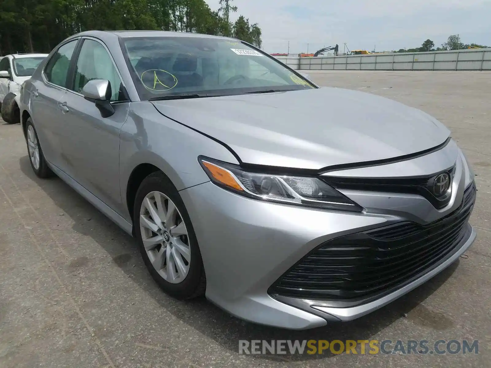 1 Photograph of a damaged car 4T1B11HKXKU686170 TOYOTA CAMRY 2019