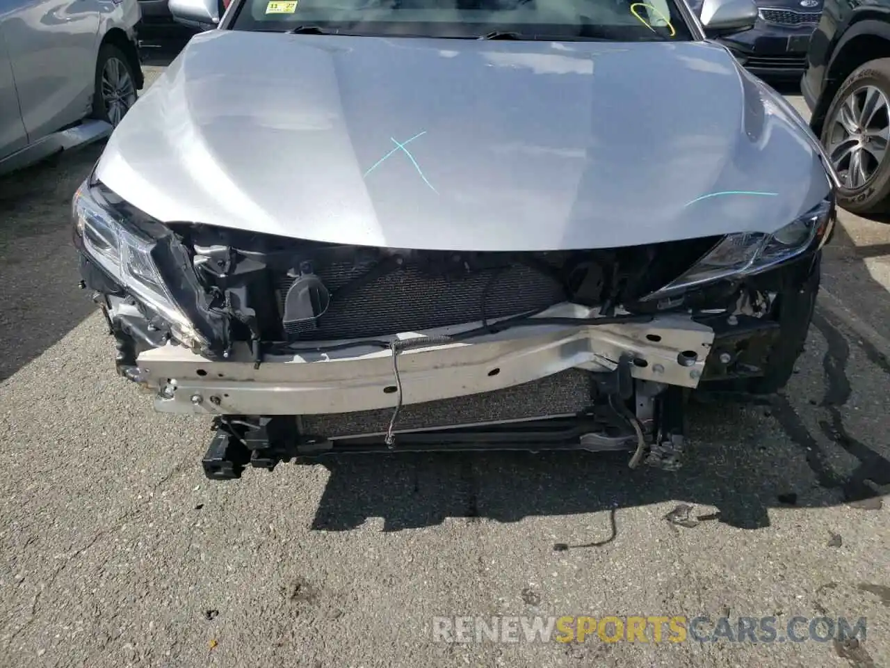 9 Photograph of a damaged car 4T1B11HKXKU686878 TOYOTA CAMRY 2019