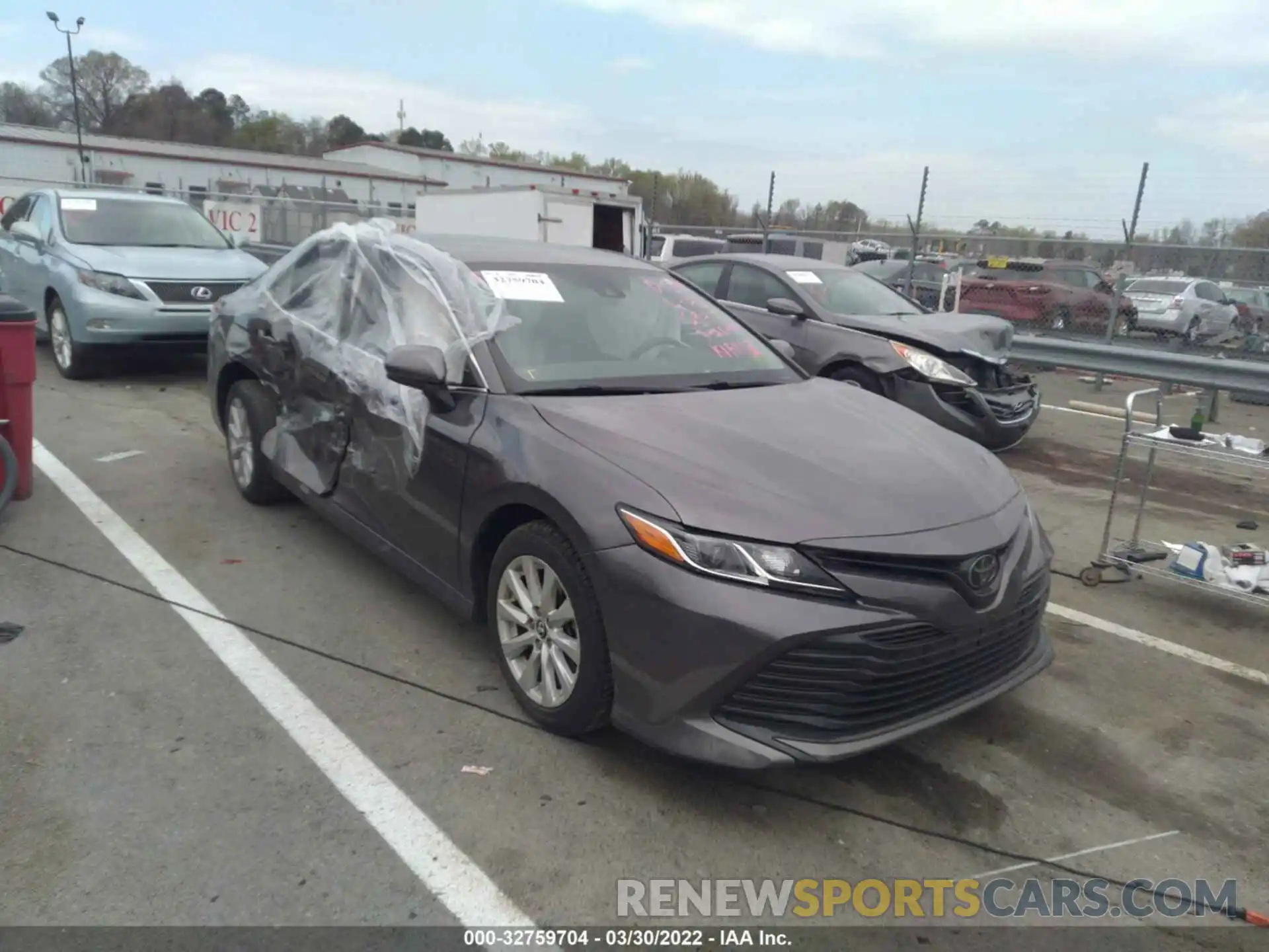 1 Photograph of a damaged car 4T1B11HKXKU686945 TOYOTA CAMRY 2019