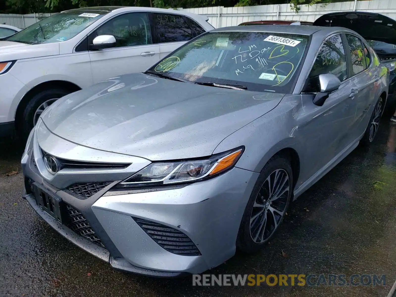 2 Photograph of a damaged car 4T1B11HKXKU687321 TOYOTA CAMRY 2019