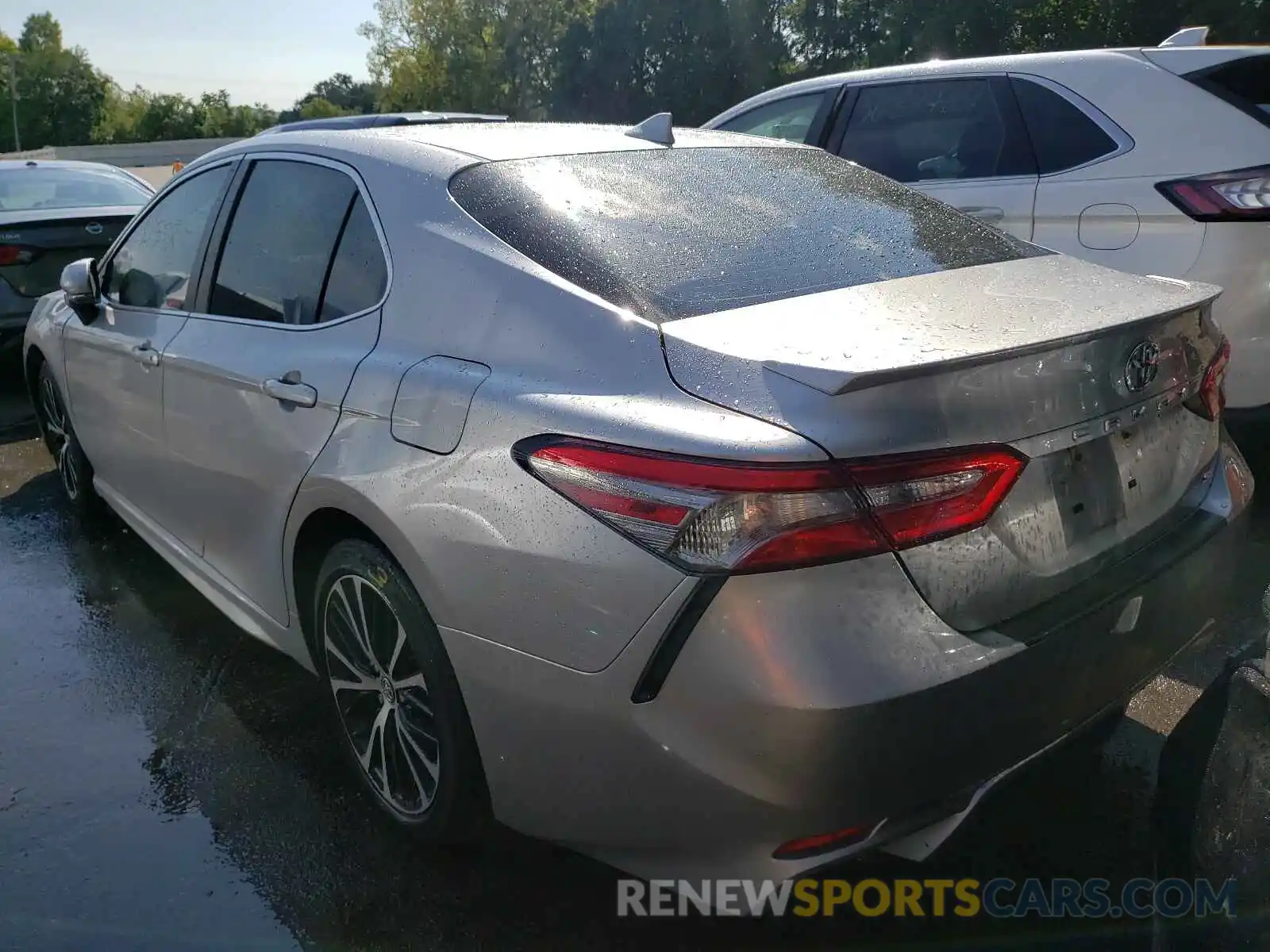 3 Photograph of a damaged car 4T1B11HKXKU687321 TOYOTA CAMRY 2019