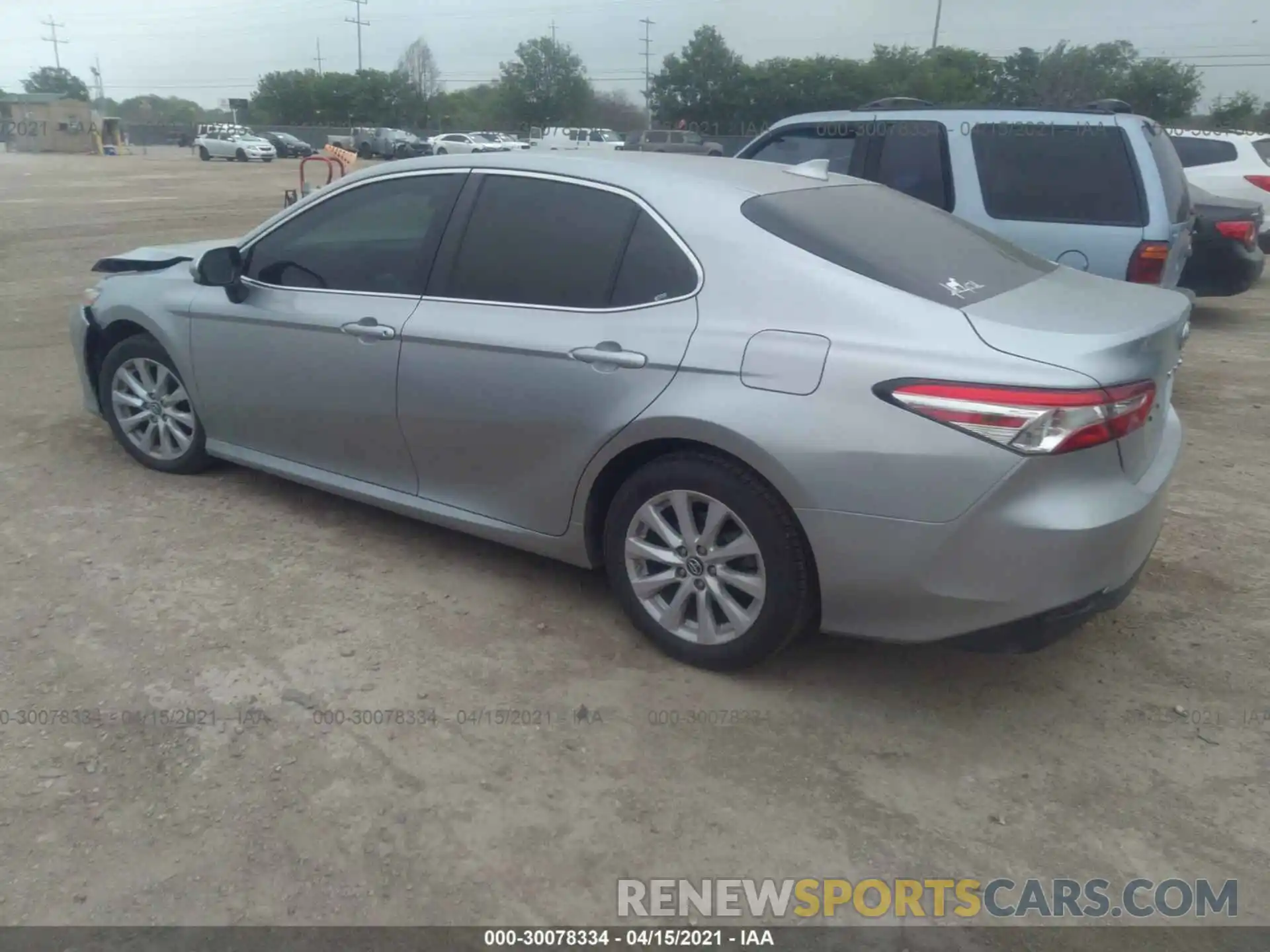 3 Photograph of a damaged car 4T1B11HKXKU688467 TOYOTA CAMRY 2019