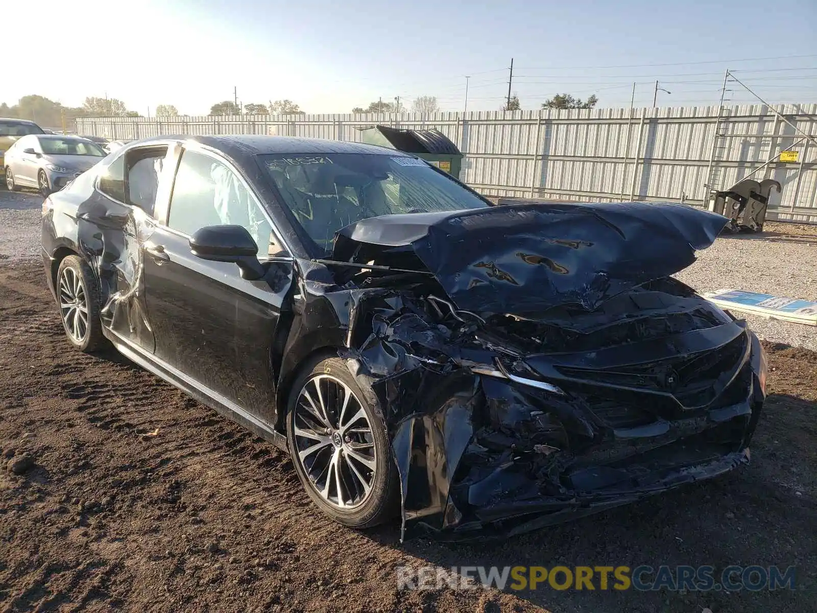 1 Photograph of a damaged car 4T1B11HKXKU689330 TOYOTA CAMRY 2019