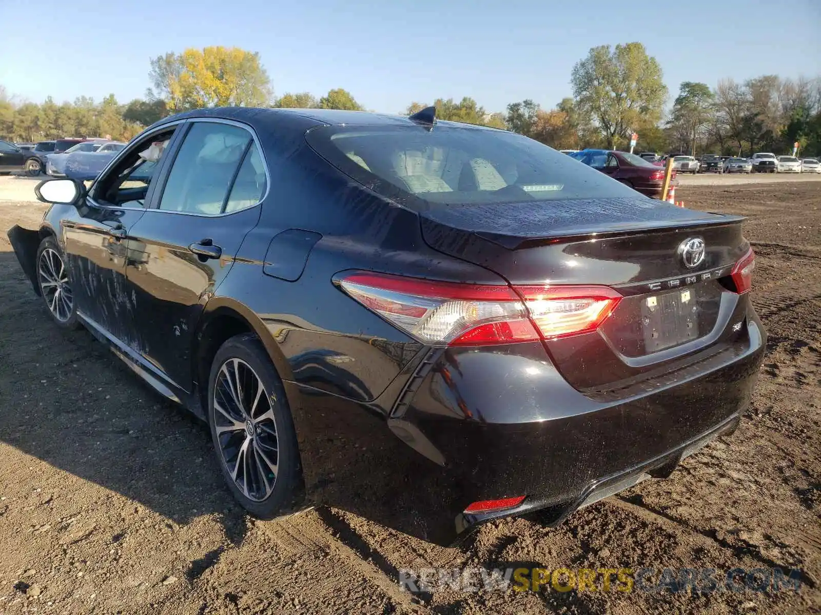 3 Photograph of a damaged car 4T1B11HKXKU689330 TOYOTA CAMRY 2019