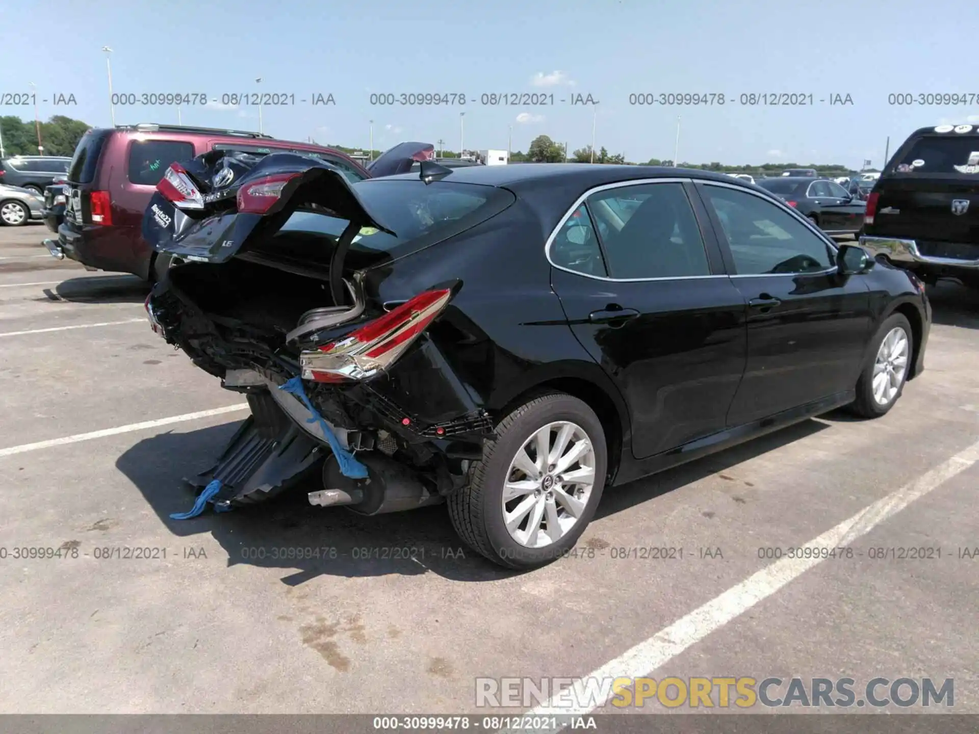 4 Photograph of a damaged car 4T1B11HKXKU689411 TOYOTA CAMRY 2019