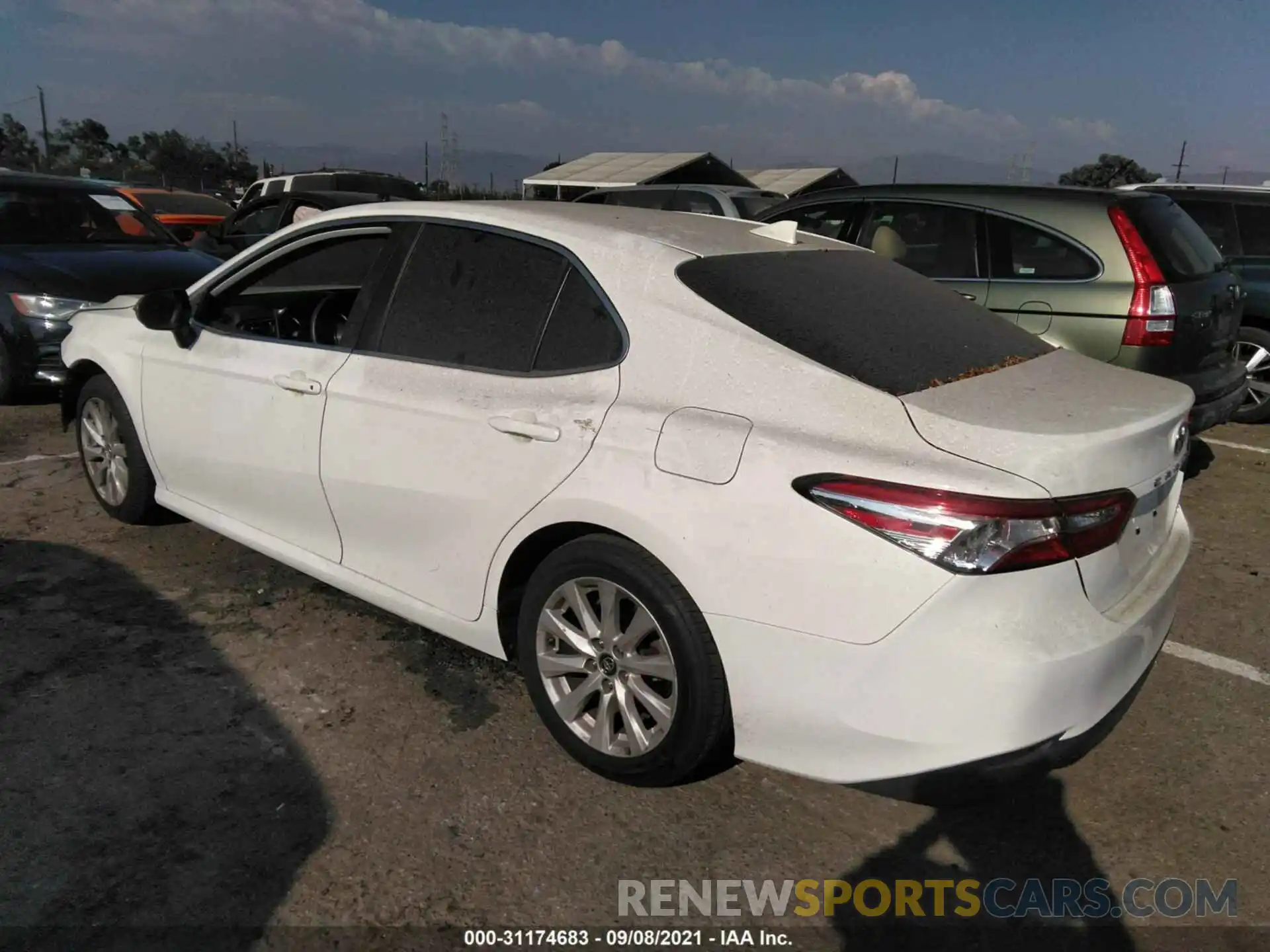 3 Photograph of a damaged car 4T1B11HKXKU689926 TOYOTA CAMRY 2019