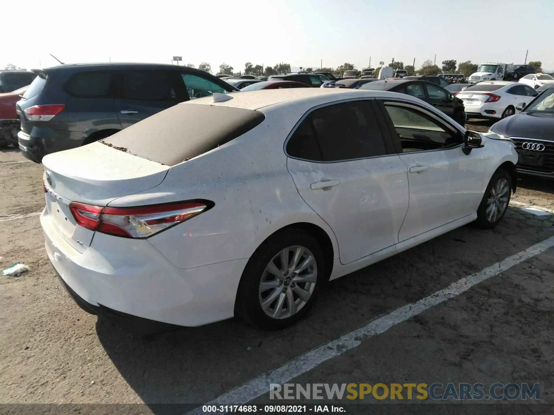 4 Photograph of a damaged car 4T1B11HKXKU689926 TOYOTA CAMRY 2019