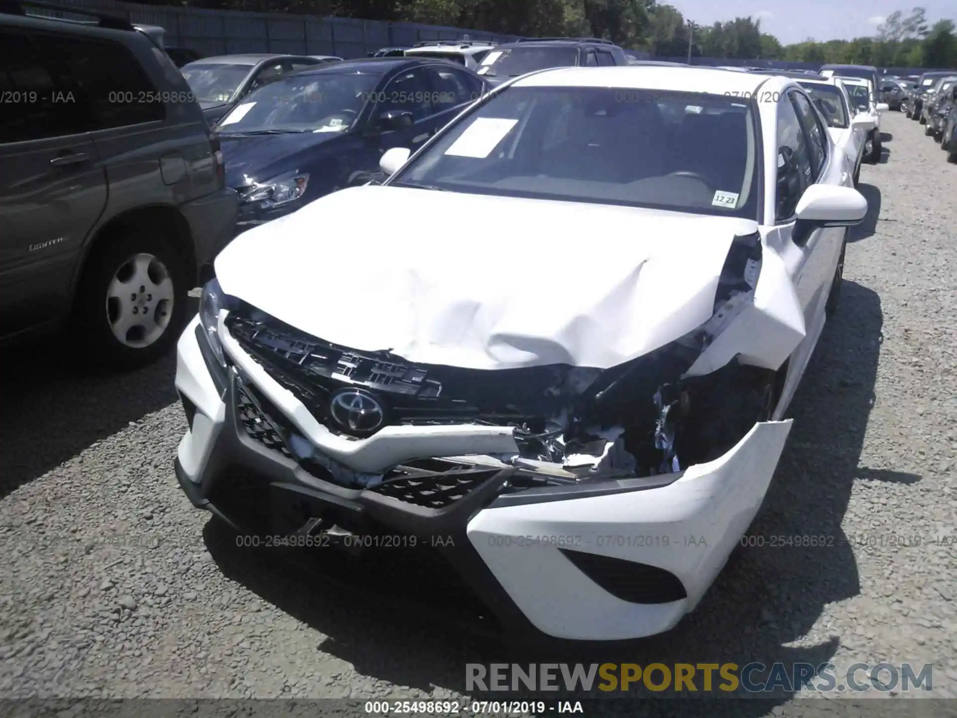 6 Photograph of a damaged car 4T1B11HKXKU691580 TOYOTA CAMRY 2019