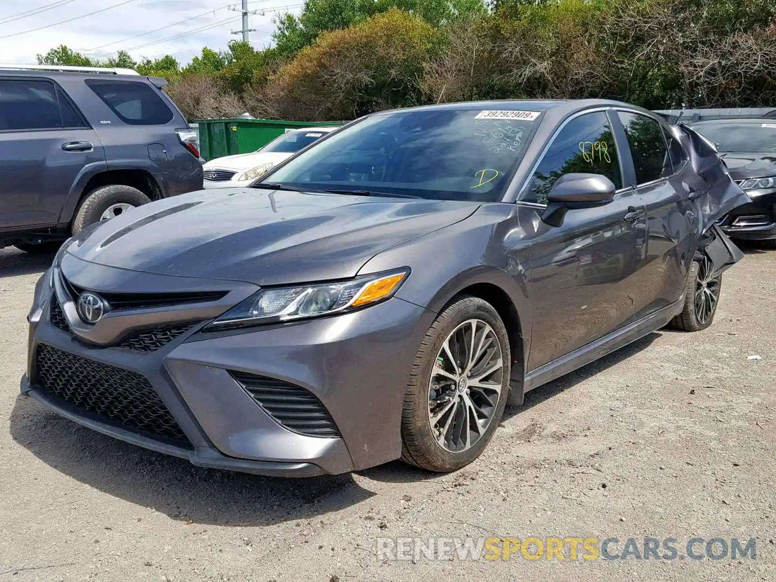 2 Photograph of a damaged car 4T1B11HKXKU692227 TOYOTA CAMRY 2019