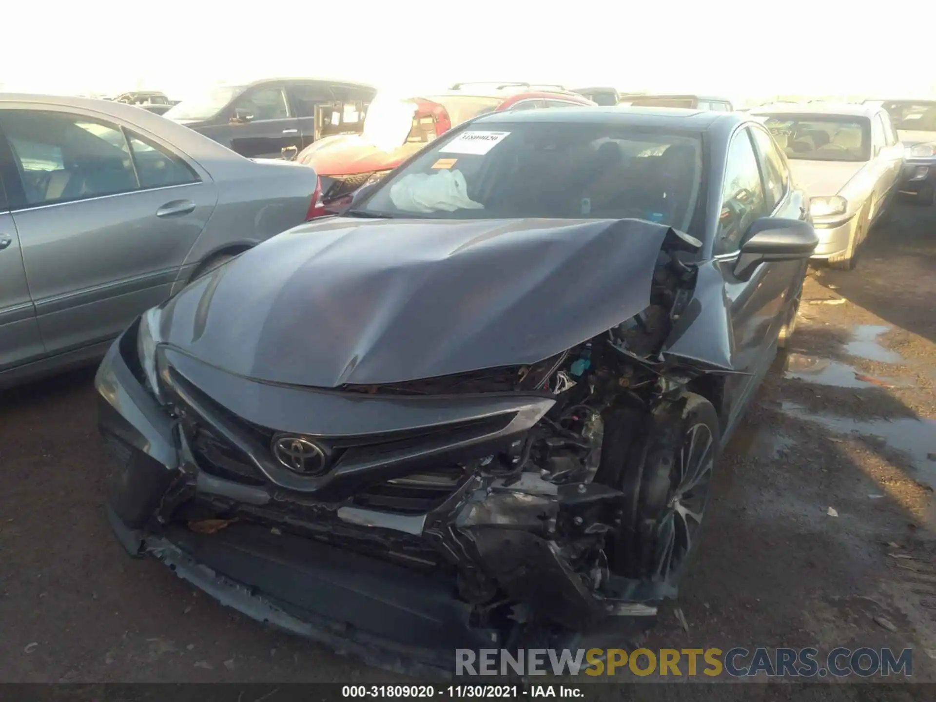 6 Photograph of a damaged car 4T1B11HKXKU692258 TOYOTA CAMRY 2019