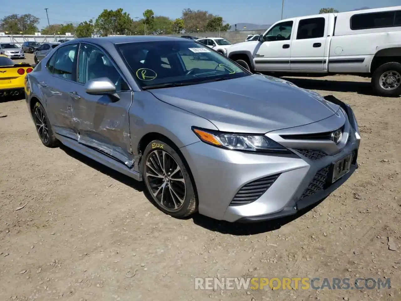 1 Photograph of a damaged car 4T1B11HKXKU694074 TOYOTA CAMRY 2019