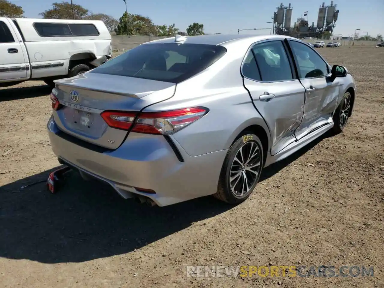 4 Photograph of a damaged car 4T1B11HKXKU694074 TOYOTA CAMRY 2019