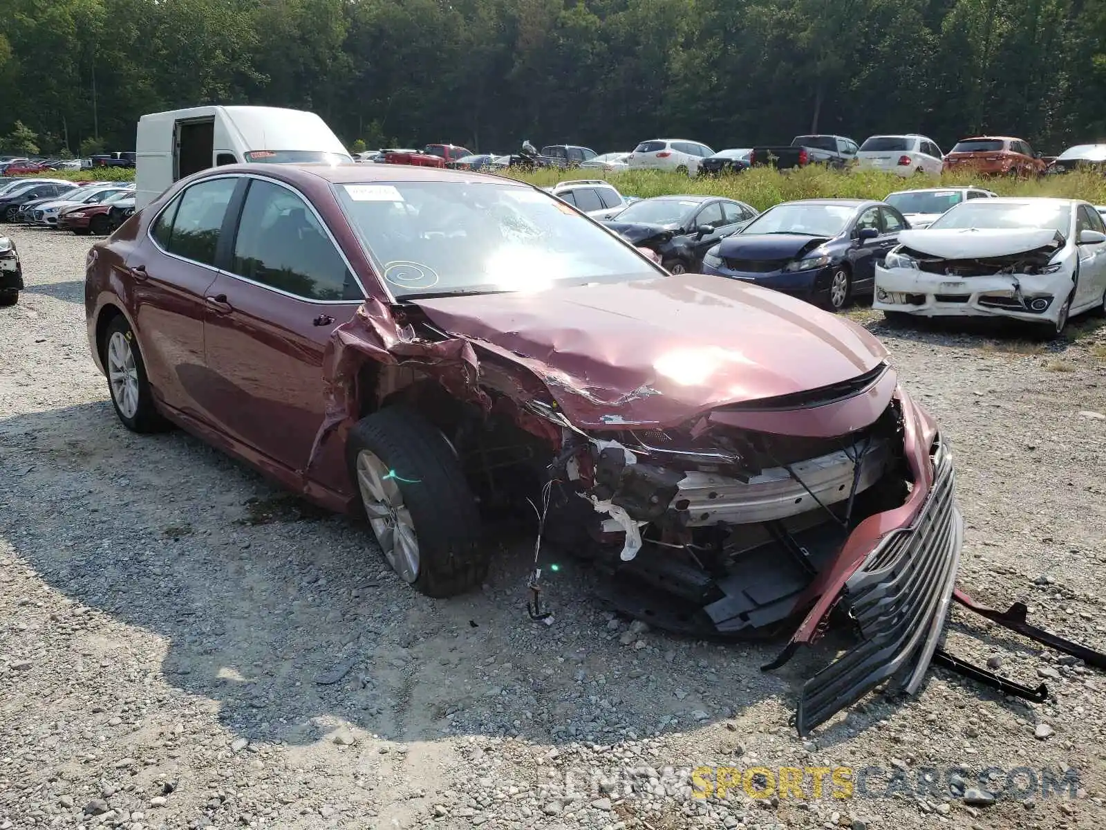 1 Photograph of a damaged car 4T1B11HKXKU694110 TOYOTA CAMRY 2019