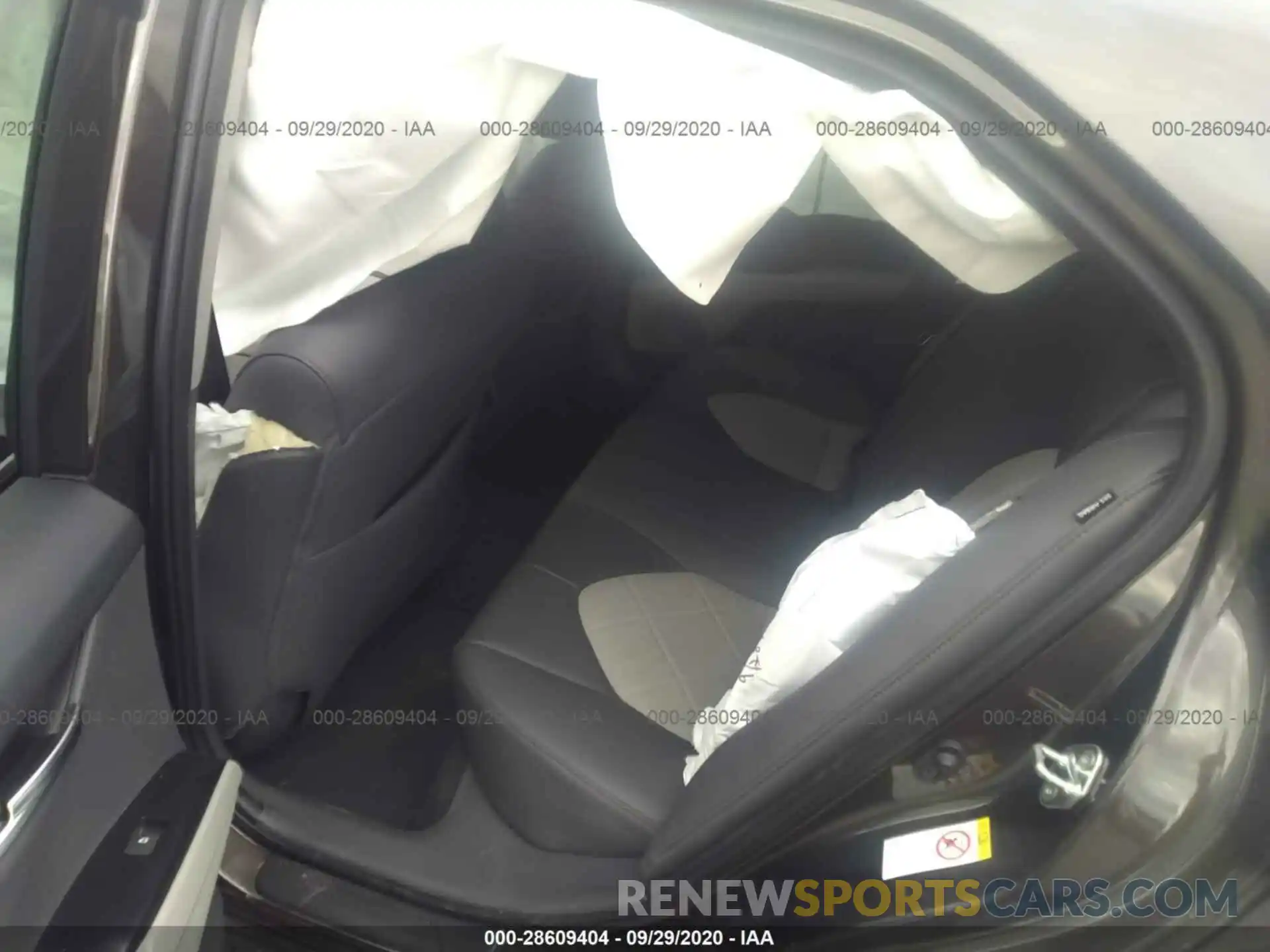 8 Photograph of a damaged car 4T1B11HKXKU694768 TOYOTA CAMRY 2019