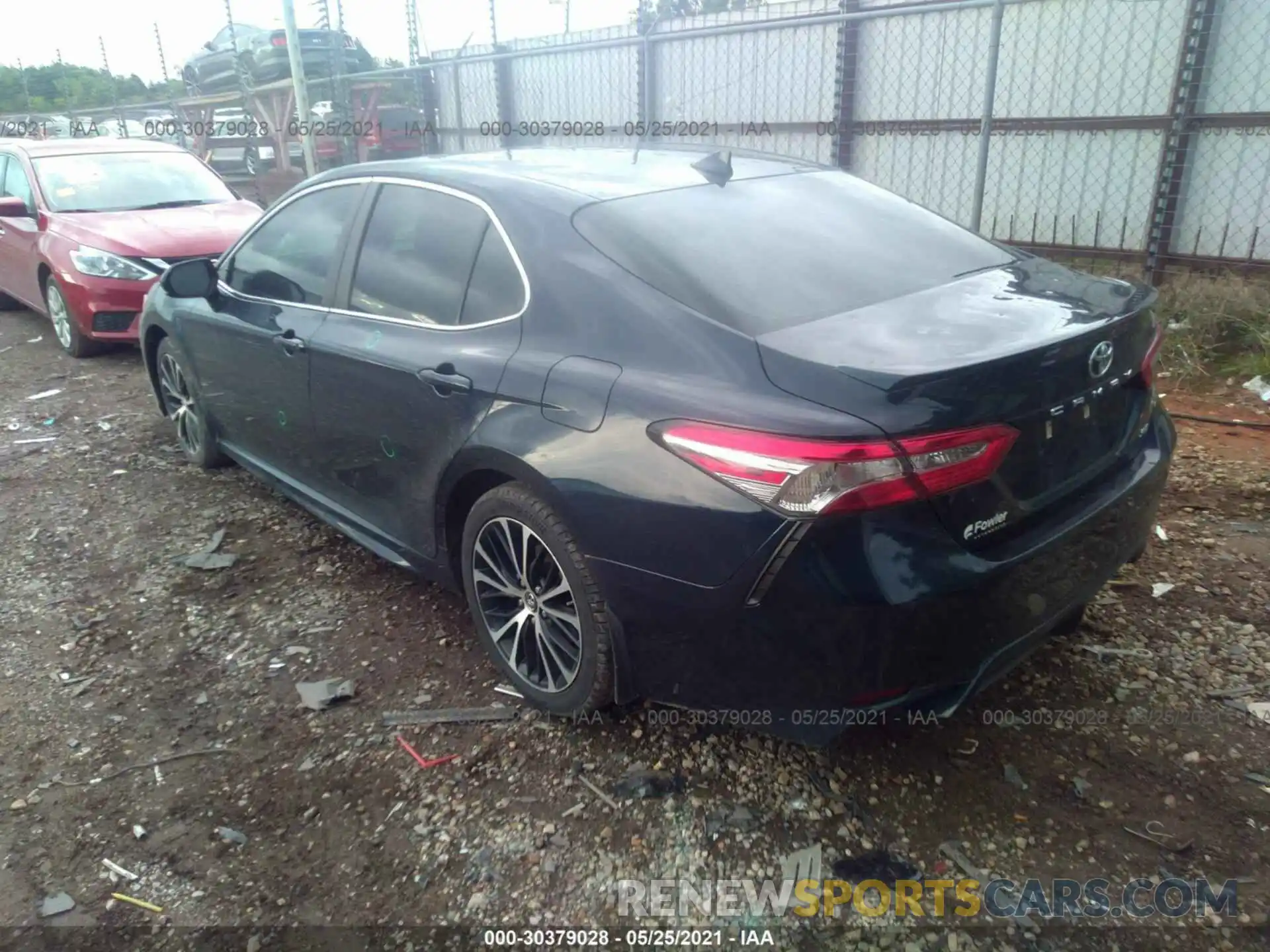 3 Фотография поврежденного автомобиля 4T1B11HKXKU696603 TOYOTA CAMRY 2019