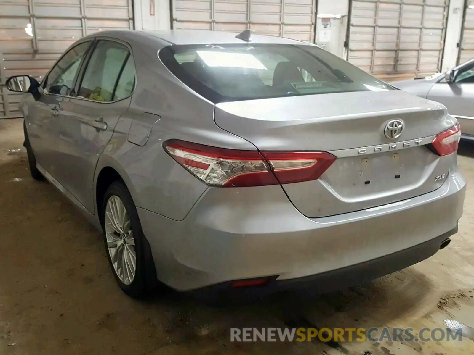 3 Photograph of a damaged car 4T1B11HKXKU697265 TOYOTA CAMRY 2019