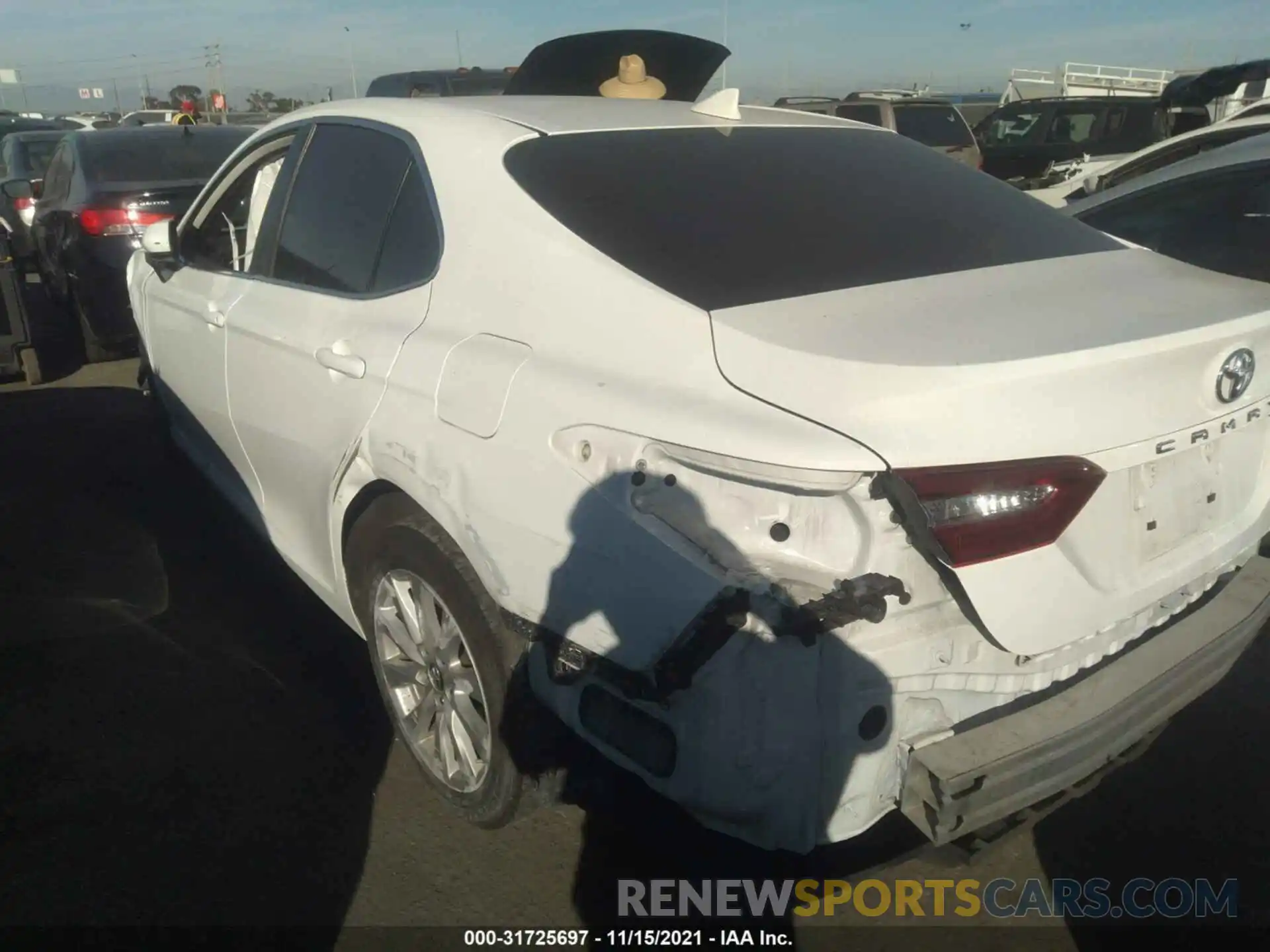 3 Photograph of a damaged car 4T1B11HKXKU697752 TOYOTA CAMRY 2019