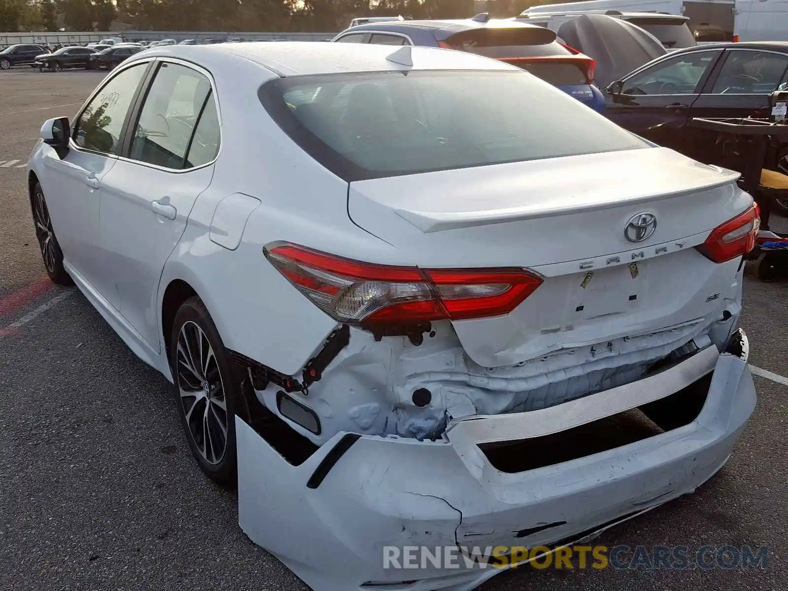 3 Photograph of a damaged car 4T1B11HKXKU698156 TOYOTA CAMRY 2019