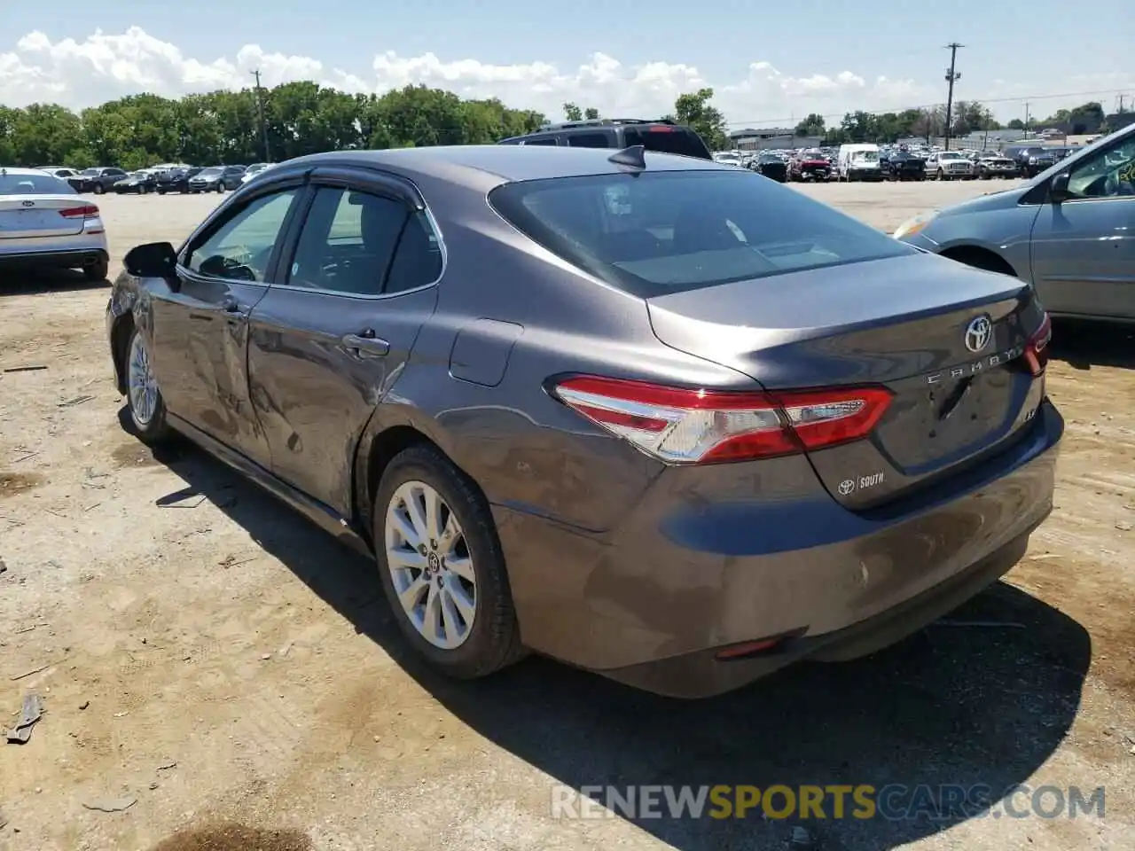 3 Photograph of a damaged car 4T1B11HKXKU700374 TOYOTA CAMRY 2019