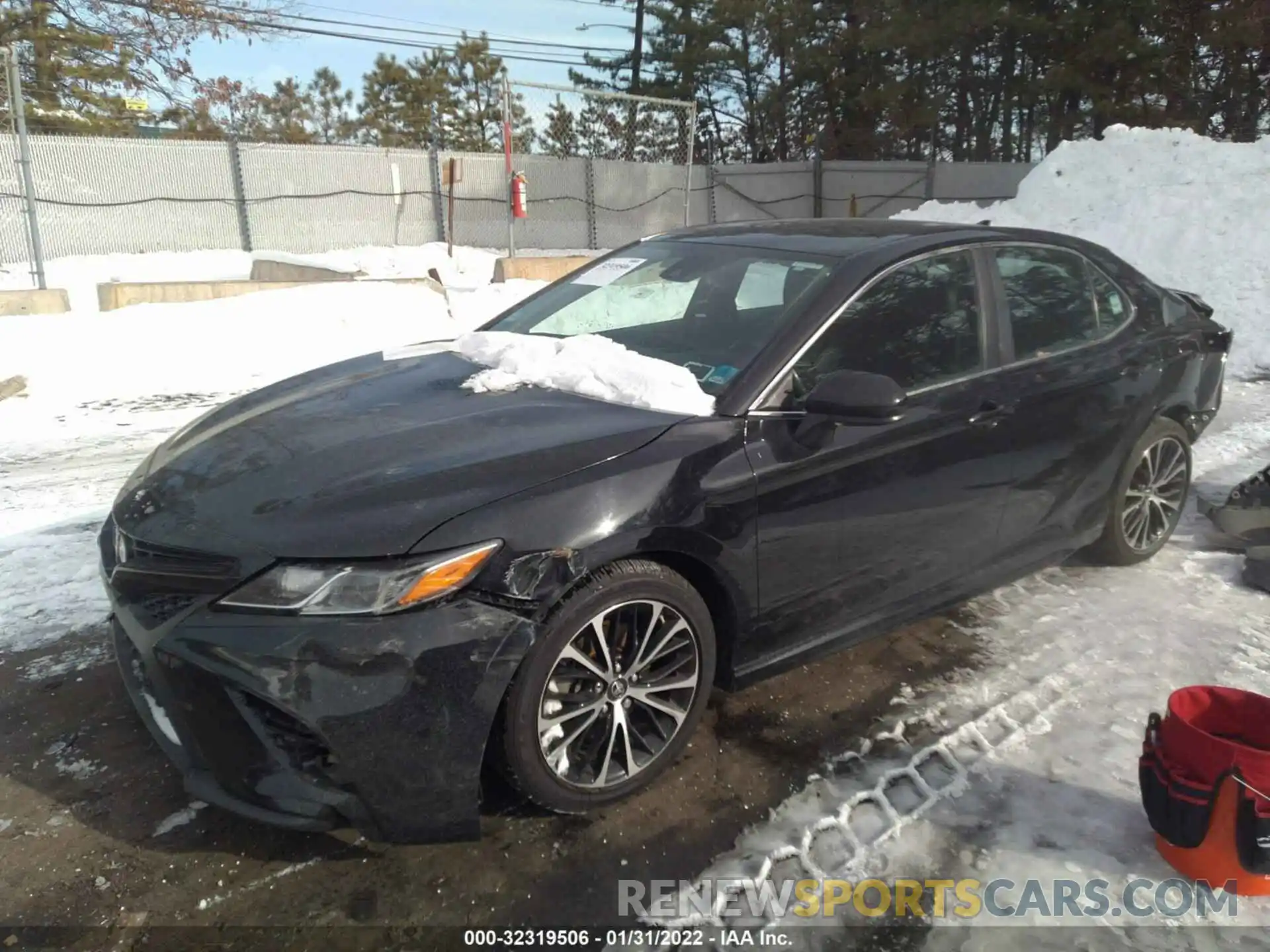 2 Photograph of a damaged car 4T1B11HKXKU701654 TOYOTA CAMRY 2019