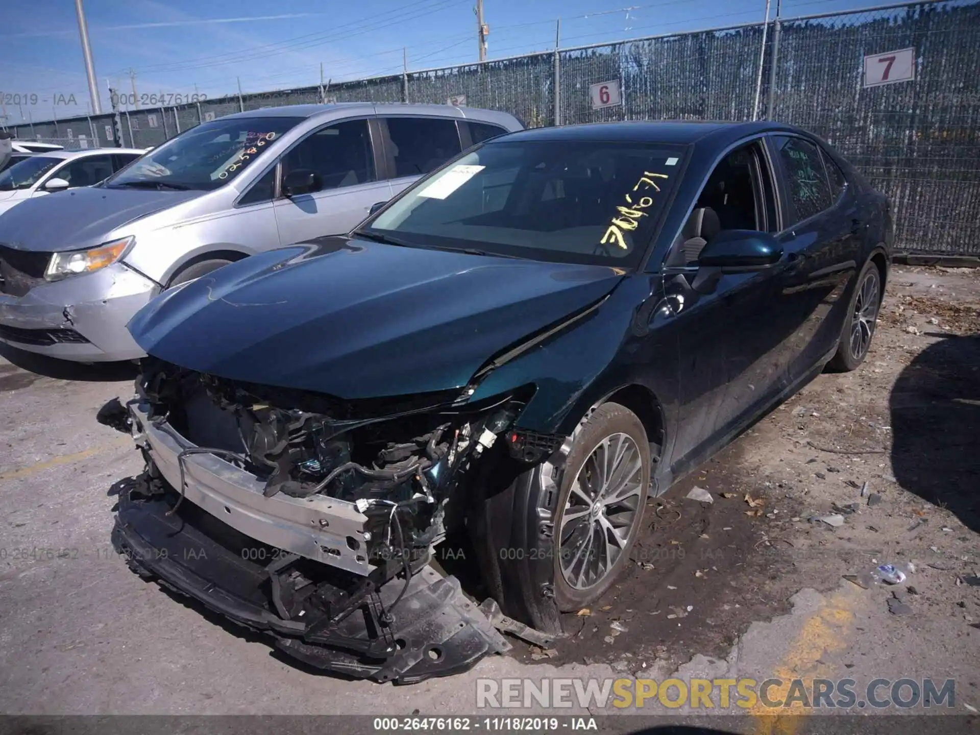 2 Photograph of a damaged car 4T1B11HKXKU701671 TOYOTA CAMRY 2019