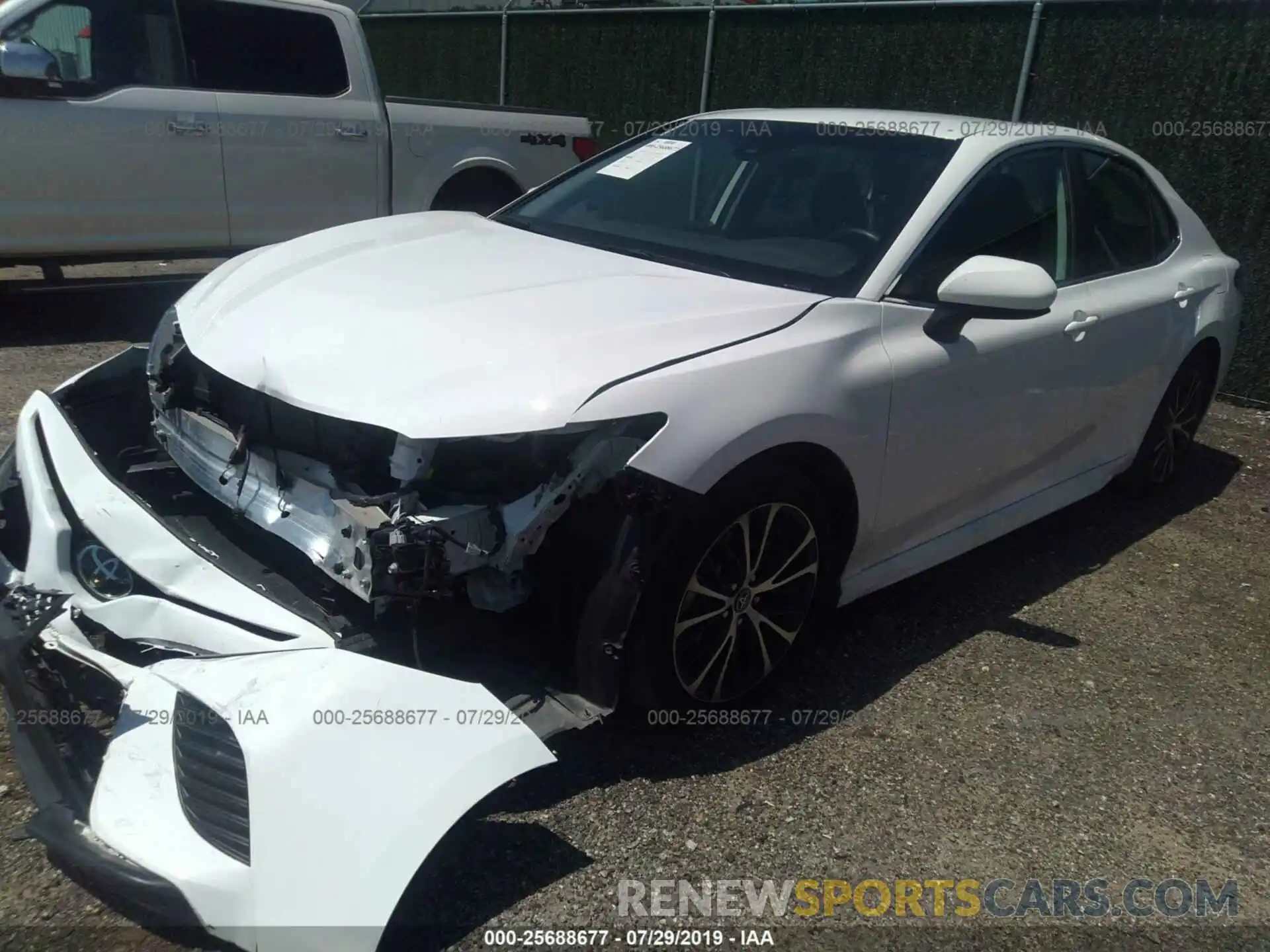 2 Photograph of a damaged car 4T1B11HKXKU702691 TOYOTA CAMRY 2019