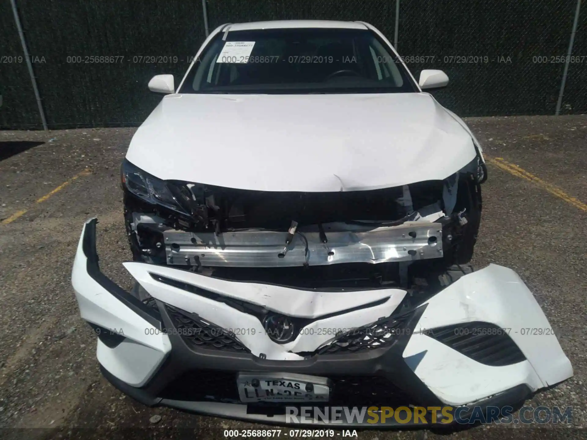 6 Photograph of a damaged car 4T1B11HKXKU702691 TOYOTA CAMRY 2019