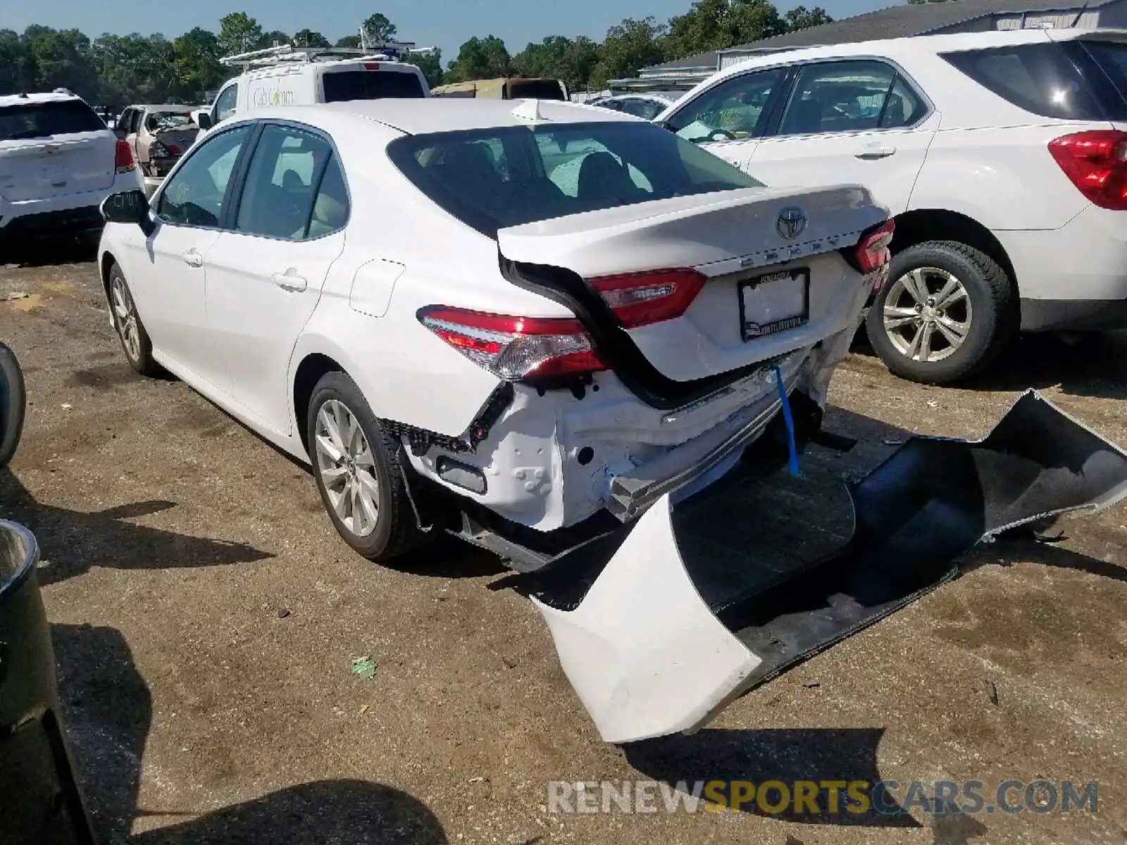 3 Photograph of a damaged car 4T1B11HKXKU703839 TOYOTA CAMRY 2019