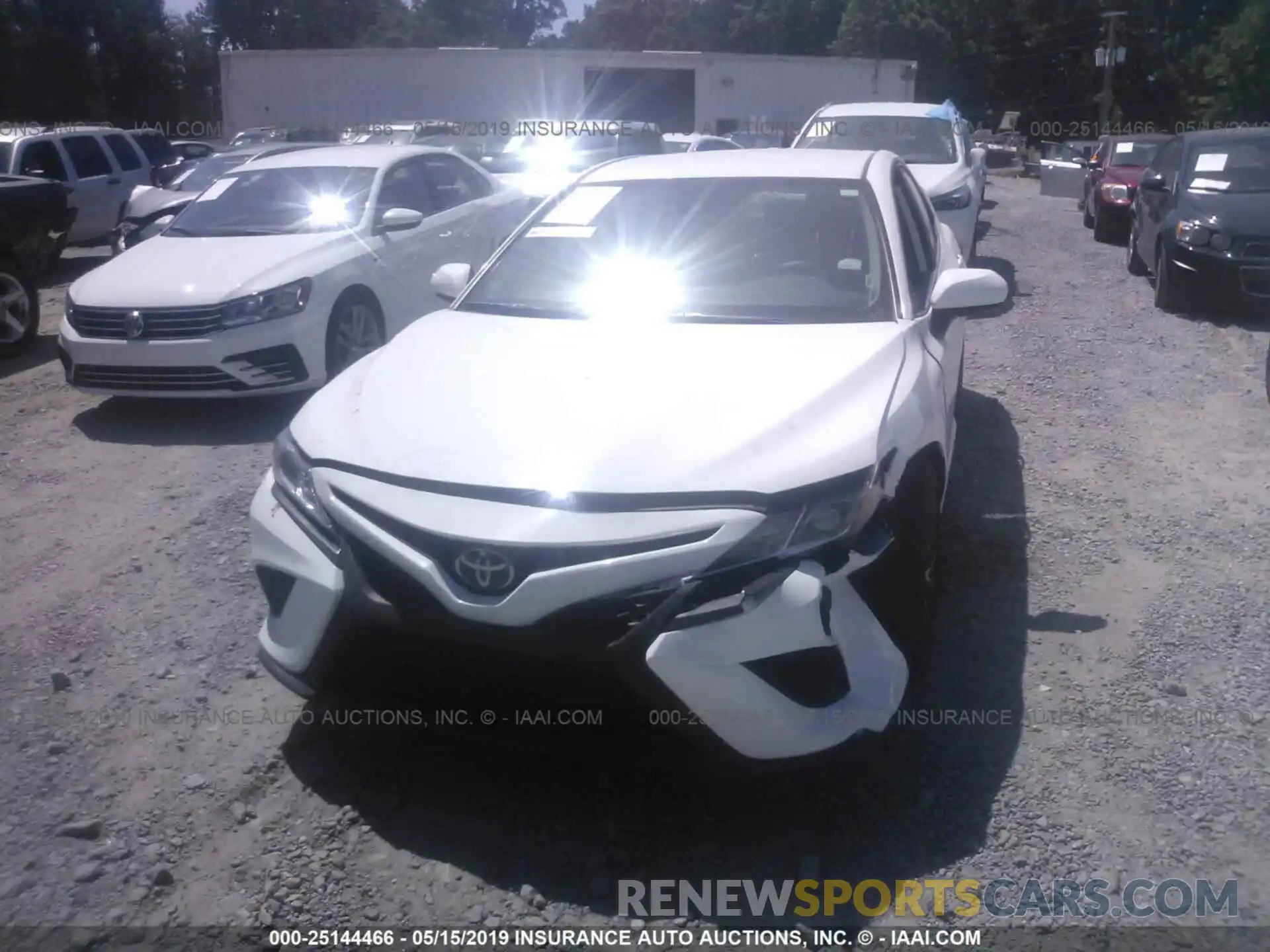 6 Photograph of a damaged car 4T1B11HKXKU704151 TOYOTA CAMRY 2019