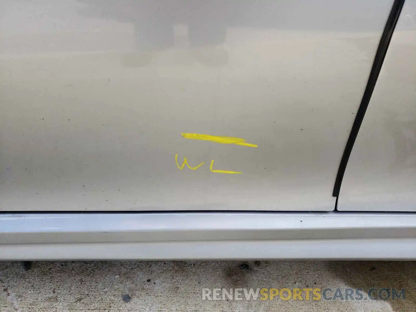 9 Photograph of a damaged car 4T1B11HKXKU704778 TOYOTA CAMRY 2019