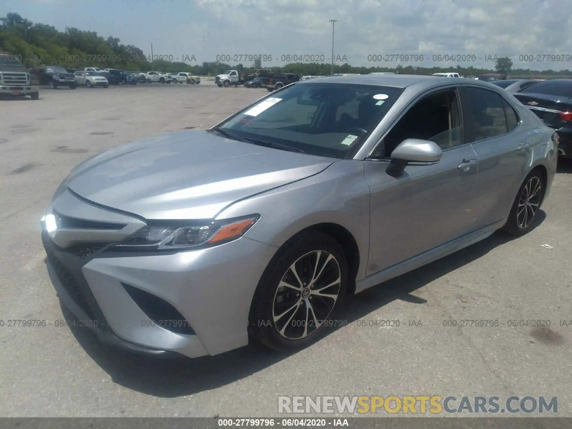 2 Photograph of a damaged car 4T1B11HKXKU705008 TOYOTA CAMRY 2019