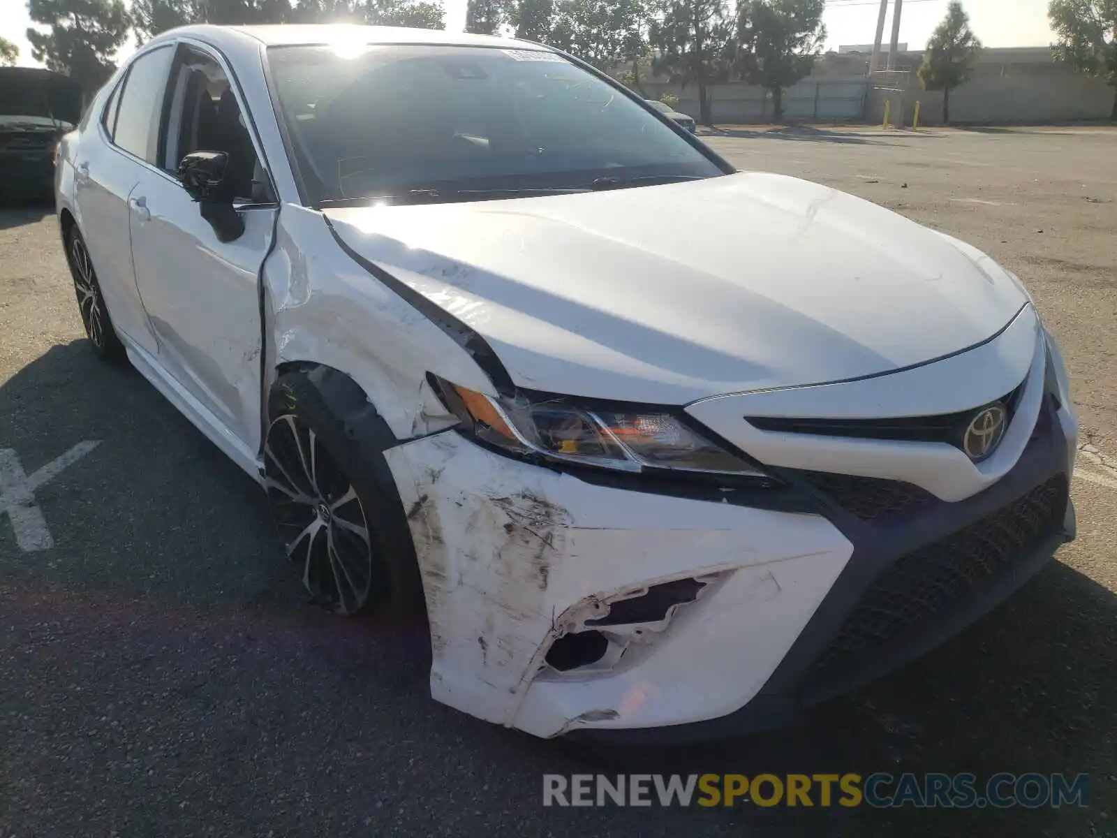 9 Photograph of a damaged car 4T1B11HKXKU706384 TOYOTA CAMRY 2019