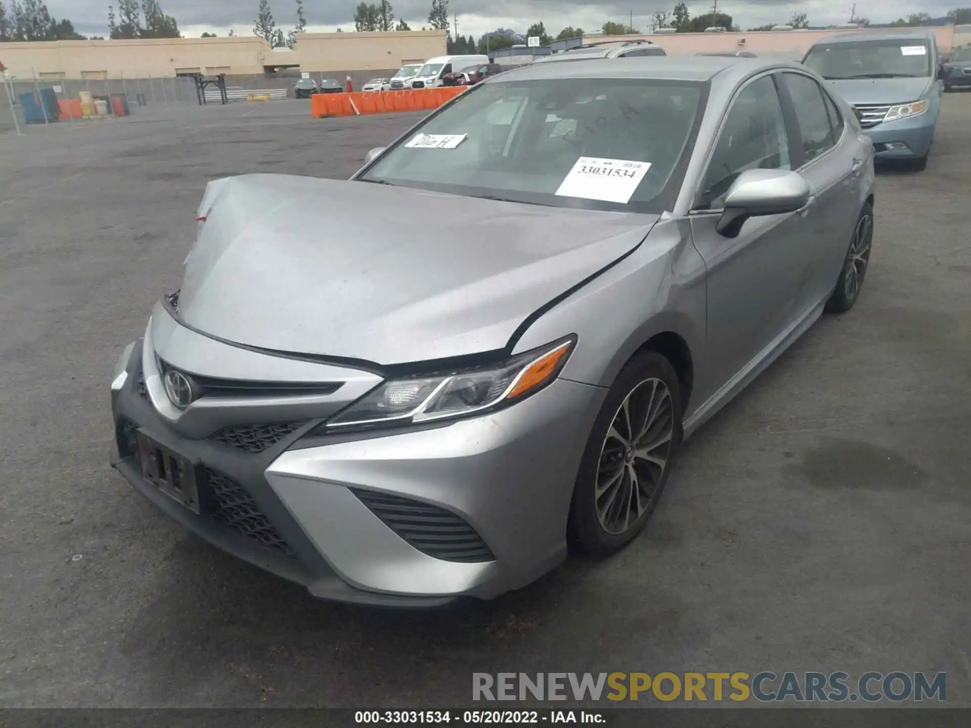 2 Photograph of a damaged car 4T1B11HKXKU706563 TOYOTA CAMRY 2019