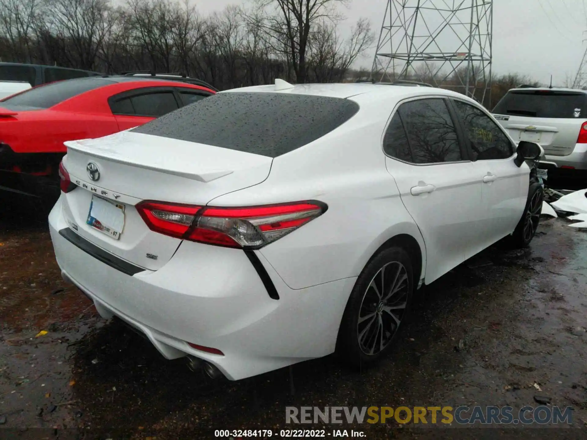 4 Фотография поврежденного автомобиля 4T1B11HKXKU706689 TOYOTA CAMRY 2019