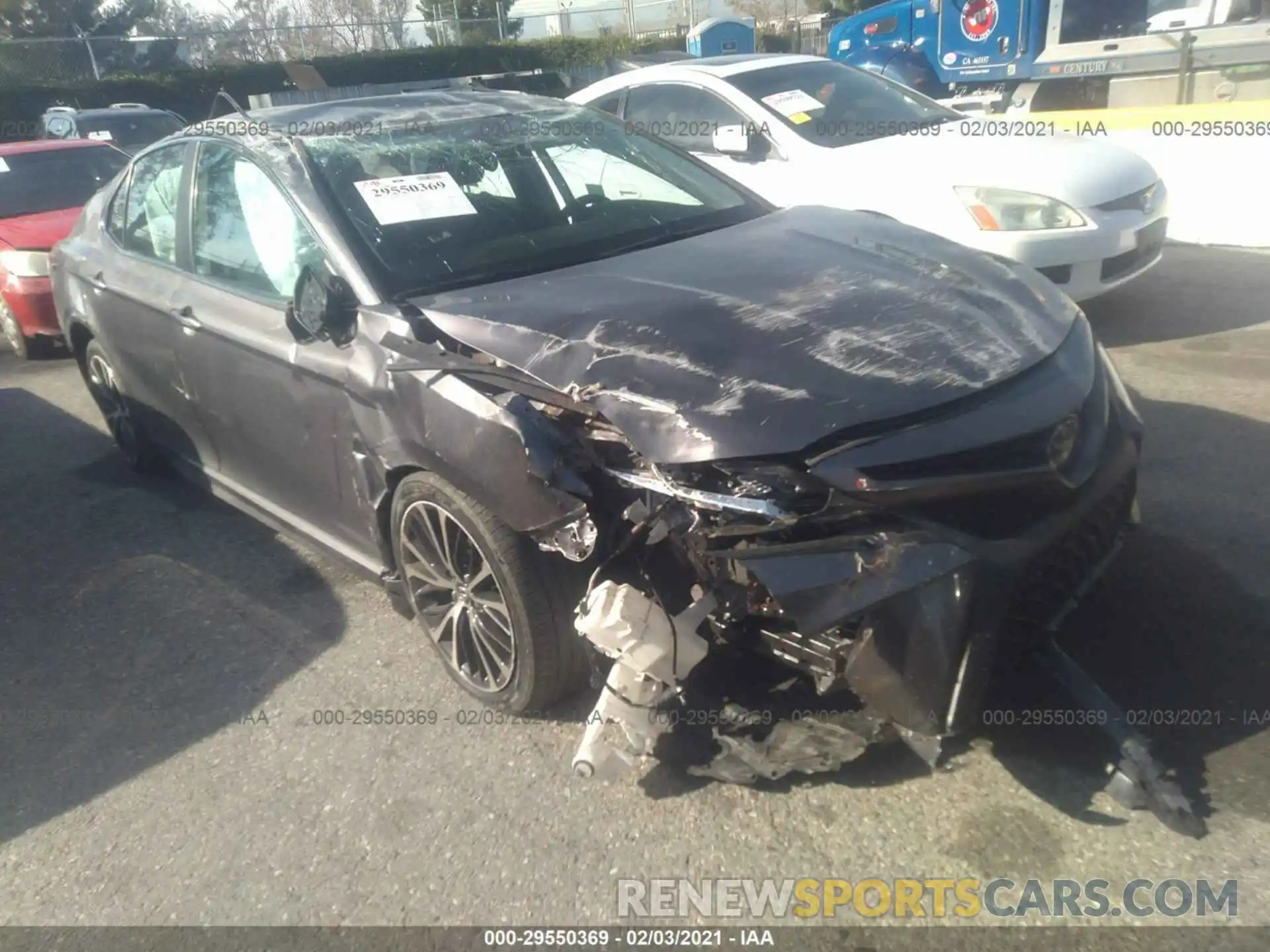 1 Photograph of a damaged car 4T1B11HKXKU706837 TOYOTA CAMRY 2019