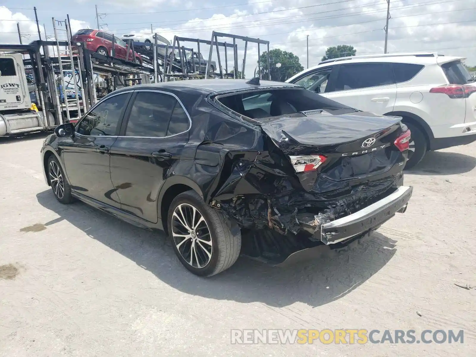 3 Фотография поврежденного автомобиля 4T1B11HKXKU708961 TOYOTA CAMRY 2019