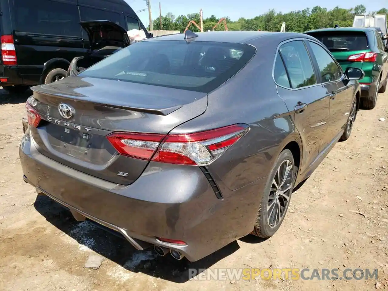 4 Фотография поврежденного автомобиля 4T1B11HKXKU710659 TOYOTA CAMRY 2019